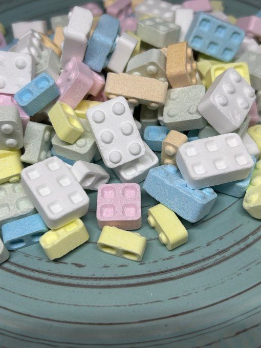 Candy bricks dextrose bonbon croquant fruité pour candy bar anniversaire