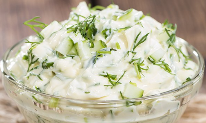 Concombre au yaourt (150 grammes) (buffet)