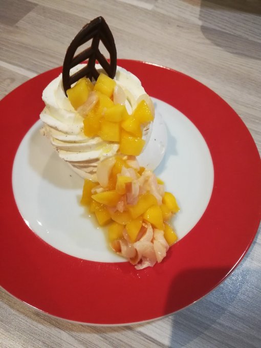 Pavlova aux fruits exotiques (100 grammes) -En 24h-