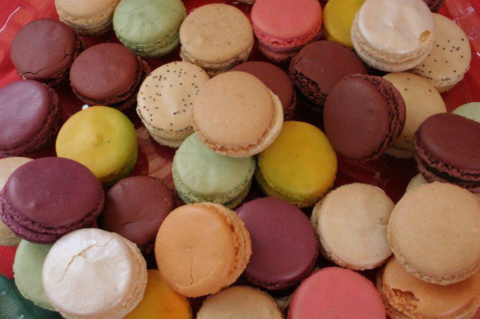 Plateau de mini macarons assortis 