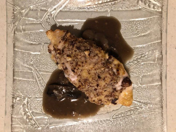 Filet de poulet à la noisette et figue, sauce miel romarin (150 grammes) (catalogue de fêtes 2023)
