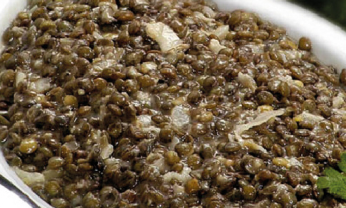 Salade de lentilles aux oignons (150 grammes) (buffet)
