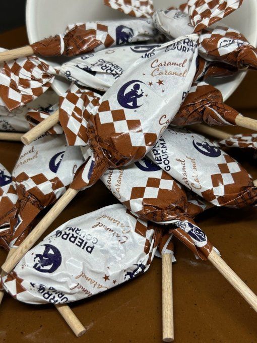 sucette pierrot gourmand caramel au lait bonbon retro candy bar