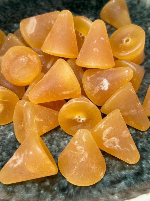 sweet cuberdon miel bonbon belge cône cœur coulant confiserie gourmande