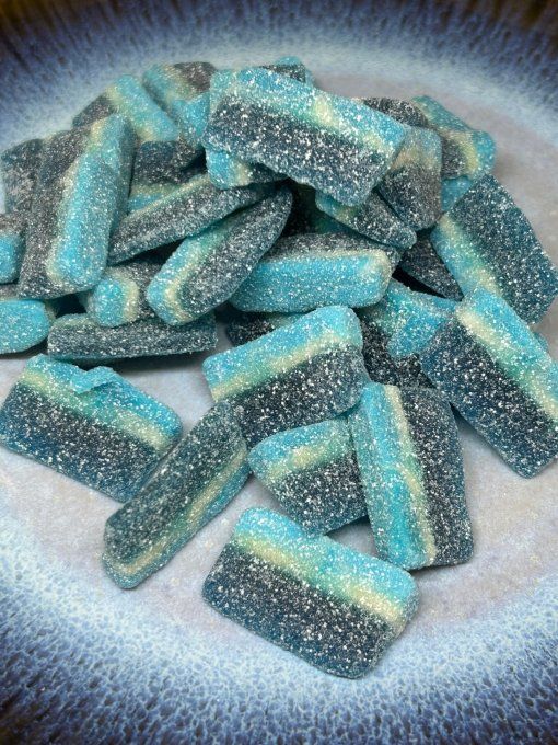 Tranche bleue framboise bonbon acidulé tendre pour candy bar anniversaire