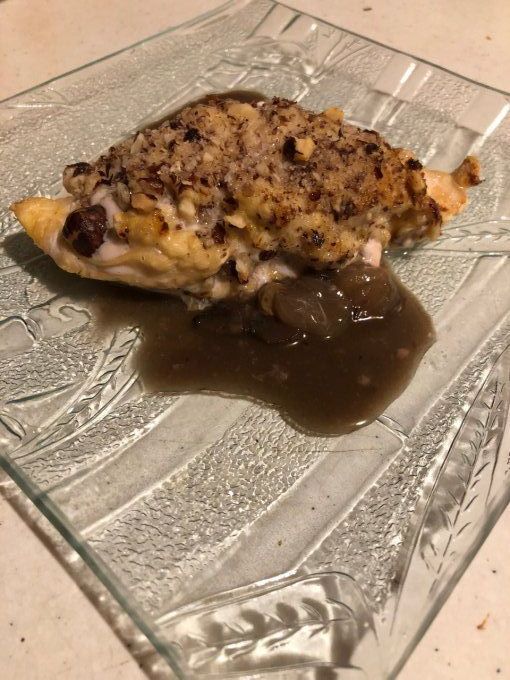 Filet de poulet à la noisette et figue, sauce miel romarin (150 grammes) (catalogue de fêtes 2023)